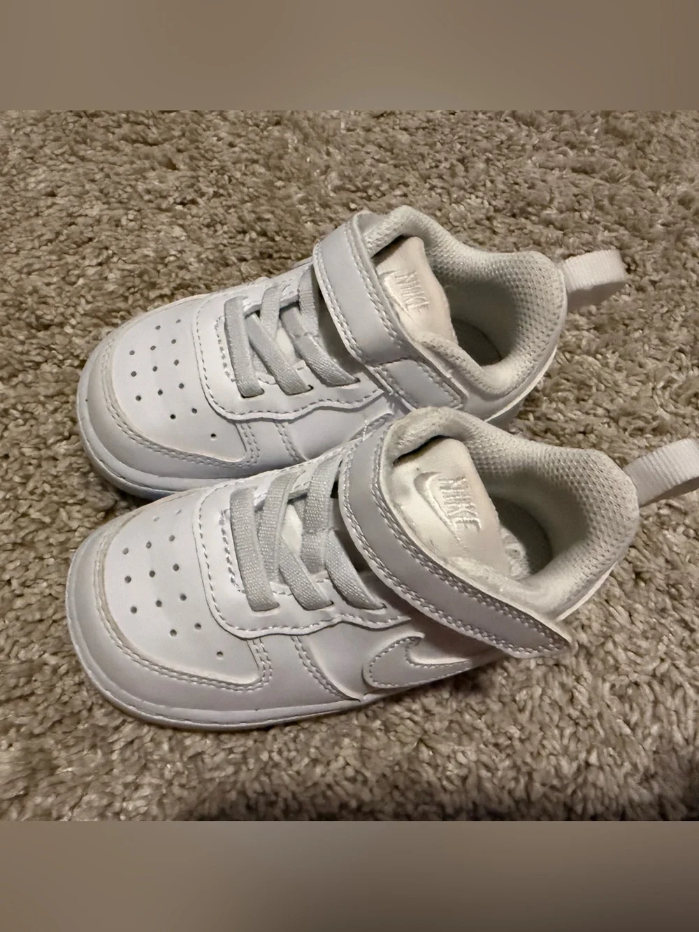 Nike white dunks toddler sz 6C